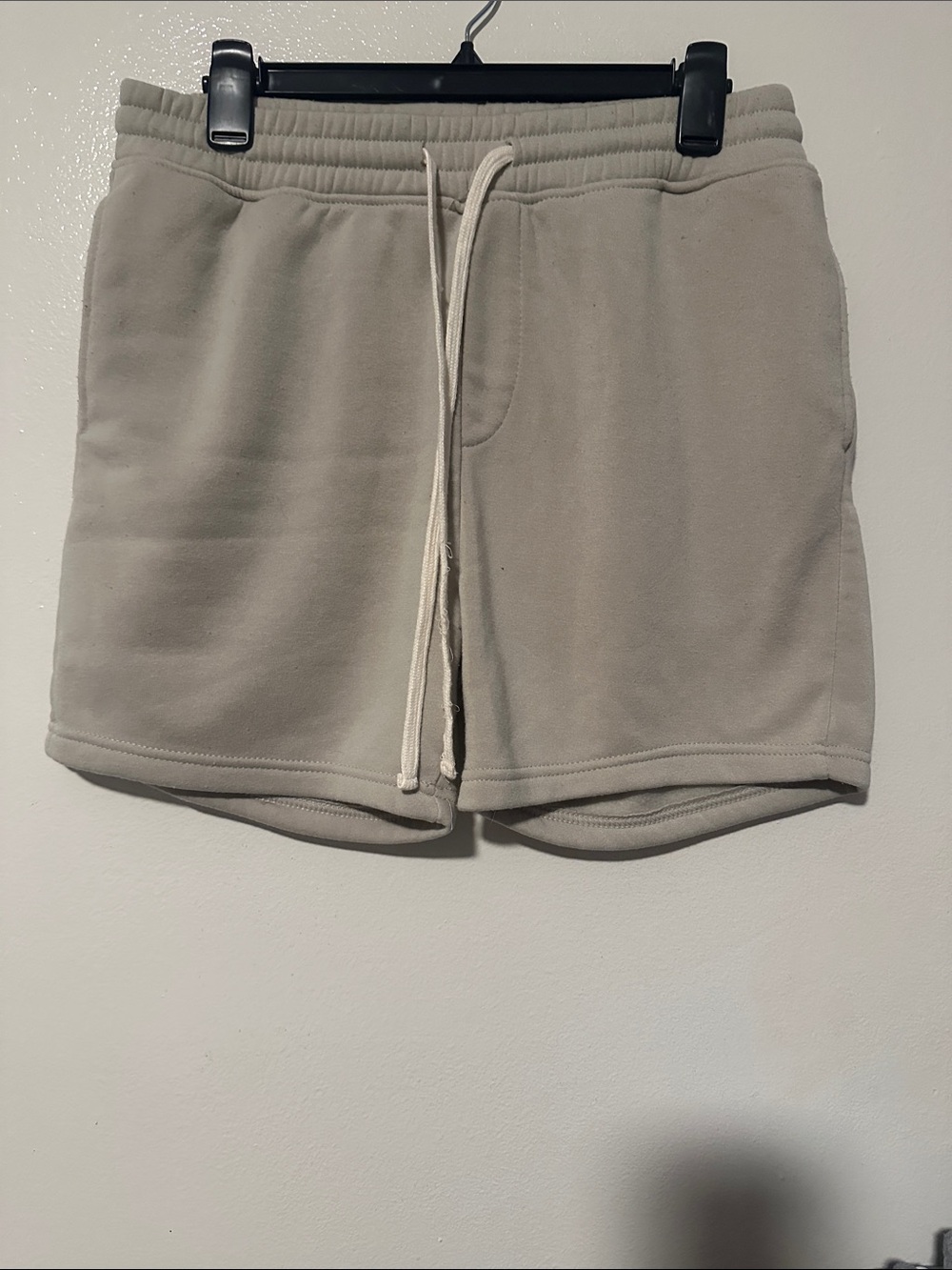 Brooklyn Cloth Men's Light Beige Drawstring Athletic Shorts